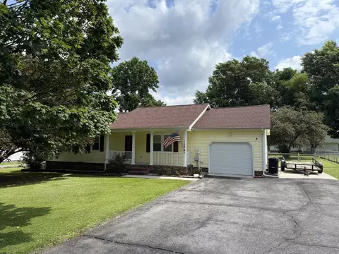 1088 Riley Creek Rd, Tullahoma, TN 37388