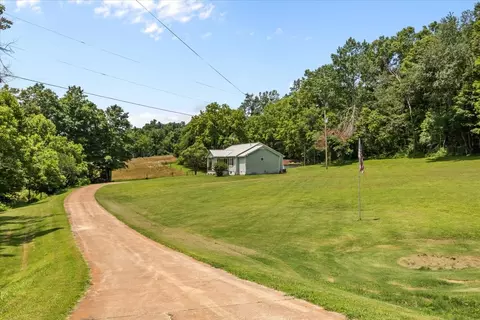 Exterior - 2035 Skyview Dr, Centerville, TN 37033 photo 25 of 25