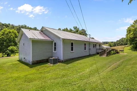 Exterior - 2035 Skyview Dr, Centerville, TN 37033 photo 24 of 25