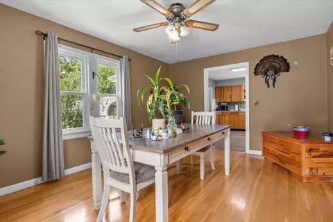 Dining - 2035 Skyview Dr, Centerville, TN 37033 photo 2 of 2