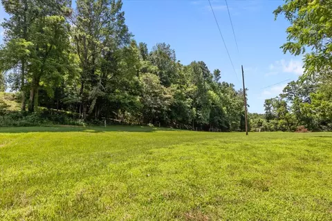Exterior - 2035 Skyview Dr, Centerville, TN 37033 photo 13 of 25