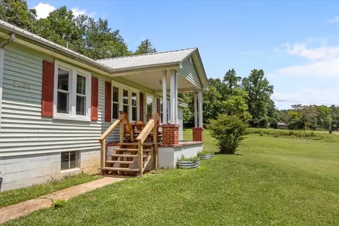 Exterior - 2035 Skyview Dr, Centerville, TN 37033 photo 4 of 25