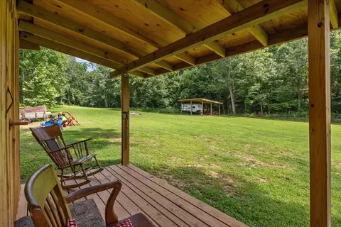 Exterior - 2035 Skyview Dr, Centerville, TN 37033 photo 10 of 25