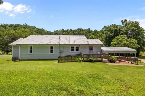 Exterior - 2035 Skyview Dr, Centerville, TN 37033 photo 22 of 25