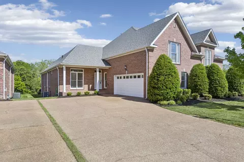 229 Stoners Glen Ct, Hermitage, TN 37076