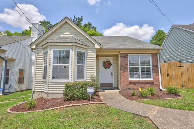 702 Maple Pl, Nashville, TN 37216