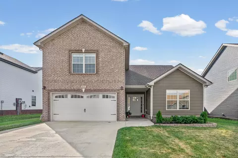 247 Dugger Dr, Clarksville, TN 37042