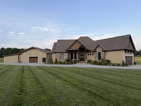 1261 Highway 48 S, Dickson, TN 37055