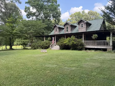 1200 T Crowe Rd, Soddy Daisy, TN 37379