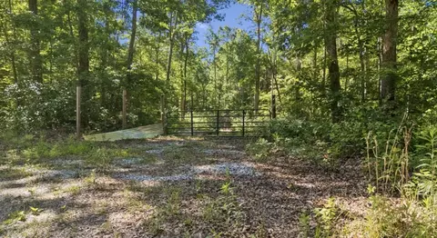 9 Dollar Ln, Altamont, TN 37301