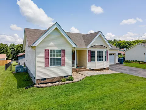 1604 Avers Ave, Columbia, TN 38401