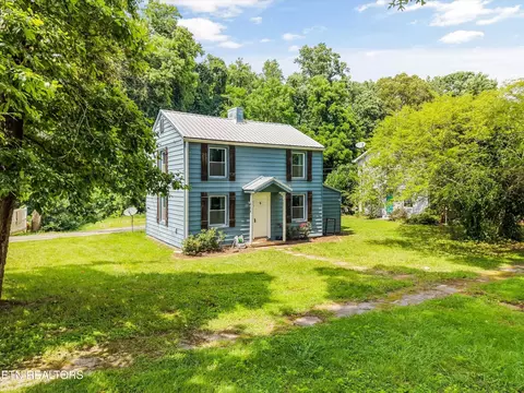 224 Oak Rd, Norris, TN 37828