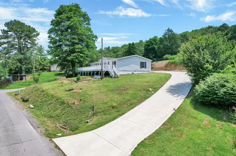 1196 White Oak Rd NW, Cleveland, TN 37312