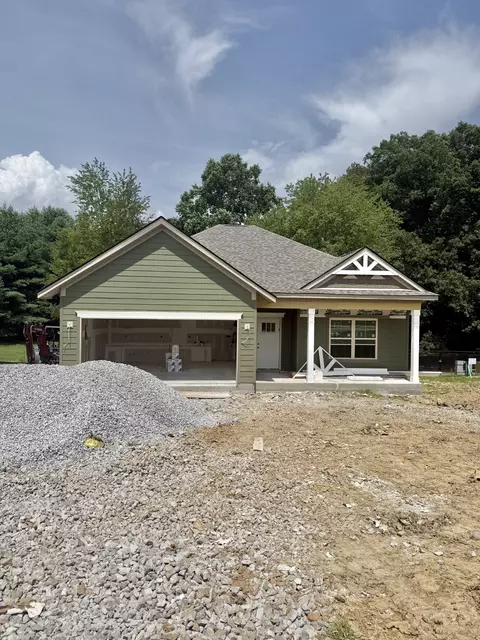 53 Country Cir, Manchester, TN 37355
