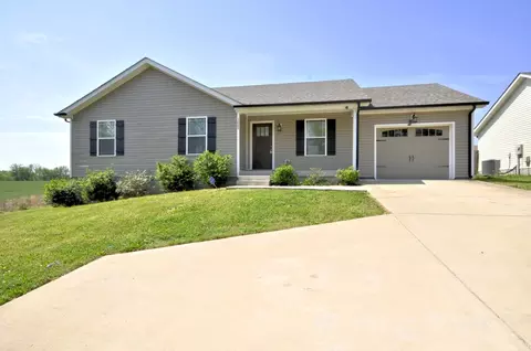 1025 Hugh Hunter Rd, Oak Grove, KY 42262