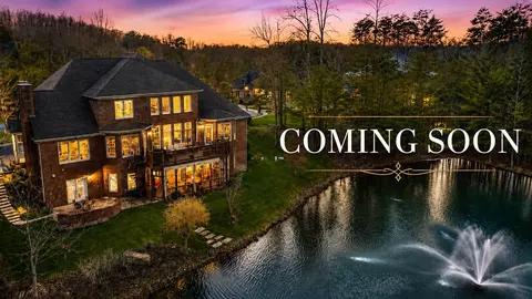 6 Ives Lake Rd, Signal Mountain, TN 37377