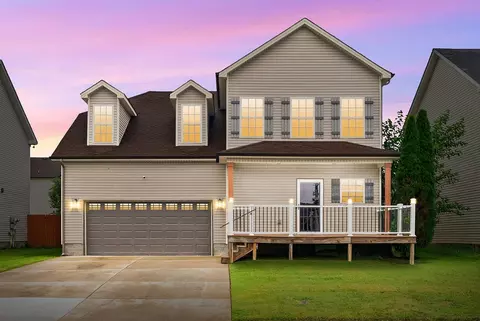 3756 Gray Fox Dr, Clarksville, TN 37040