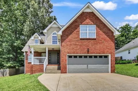 3129 Holly Pt, Clarksville, TN 37043