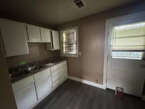Kitchen - 2282 Eldridge Ave, Memphis, TN 38108 photo 1 of 1