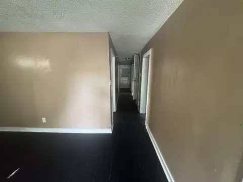 Entry Way - 2282 Eldridge Ave, Memphis, TN 38108 photo 1 of 2
