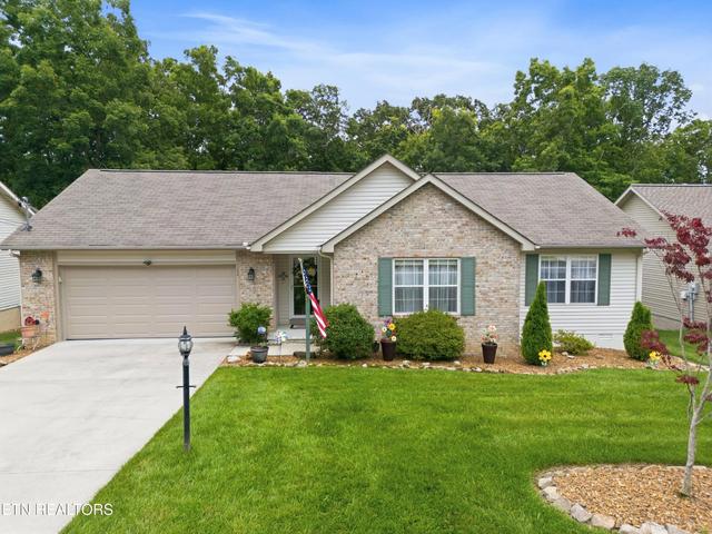 122 Wycliff Ln, Crossville, TN 38558