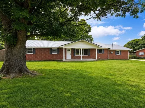 87 Eaton Ln, Manchester, TN 37355