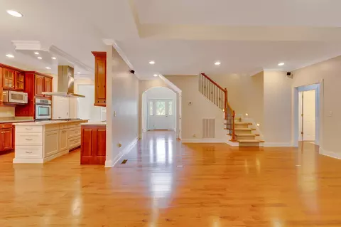 Living - 9237 Leaf Brook Ln, Apison, TN 37302 photo 5 of 6