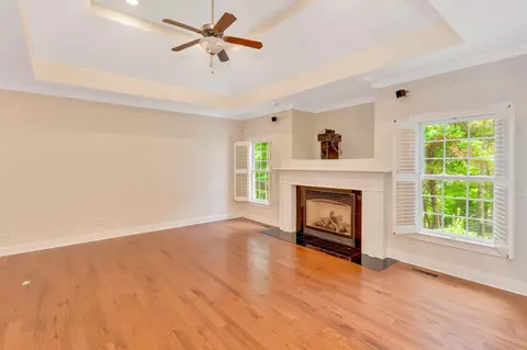 Living - 9237 Leaf Brook Ln, Apison, TN 37302 photo 3 of 6