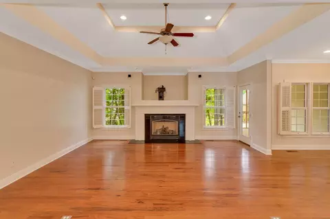 Living - 9237 Leaf Brook Ln, Apison, TN 37302 photo 4 of 6