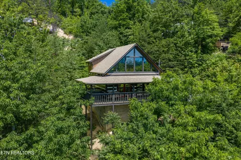 2133 Rising Fawn Way, Sevierville, TN 37876