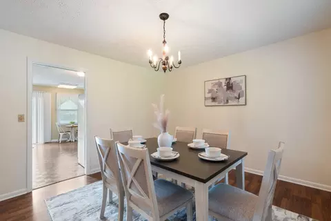 Dining - 2054 Ridgecrest Cir, Dickson, TN 37055 photo 1 of 2
