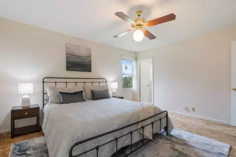 Bedroom - 2054 Ridgecrest Cir, Dickson, TN 37055 photo 2 of 5