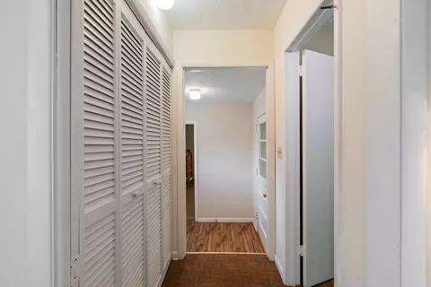 Entry Way - 2054 Ridgecrest Cir, Dickson, TN 37055 photo 4 of 4