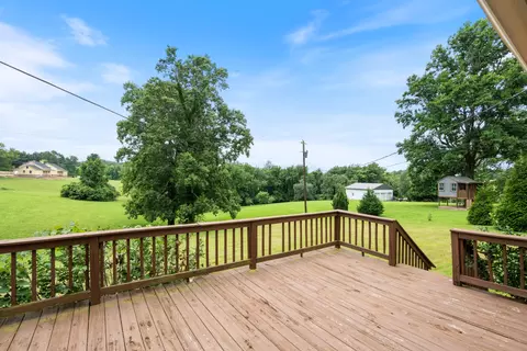 Exterior - 2054 Ridgecrest Cir, Dickson, TN 37055 photo 9 of 14