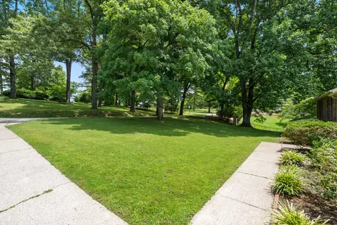 Exterior - 2054 Ridgecrest Cir, Dickson, TN 37055 photo 11 of 14