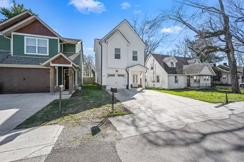 Exterior - 816 E Vine St, Murfreesboro, TN 37130 photo 4 of 12