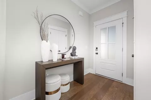 Entry Way - 816 E Vine St, Murfreesboro, TN 37130 photo 1 of 3