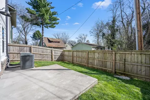 Exterior - 816 E Vine St, Murfreesboro, TN 37130 photo 9 of 12