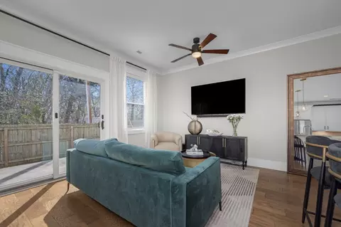 Living - 816 E Vine St, Murfreesboro, TN 37130 photo 1 of 2