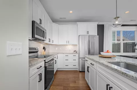 Kitchen - 816 E Vine St, Murfreesboro, TN 37130 photo 2 of 3
