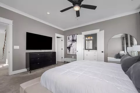 Bedroom - 816 E Vine St, Murfreesboro, TN 37130 photo 2 of 4