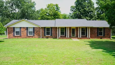 858 Moreland Dr, Gallatin, TN 37066