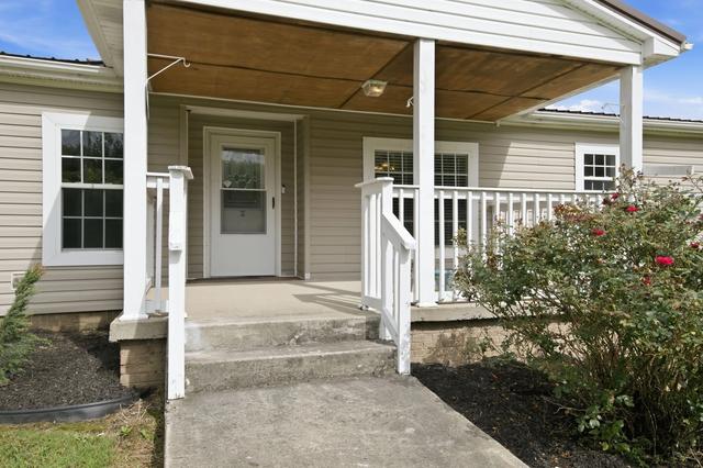 2594 Sylvia Rd, Dickson, TN 37055