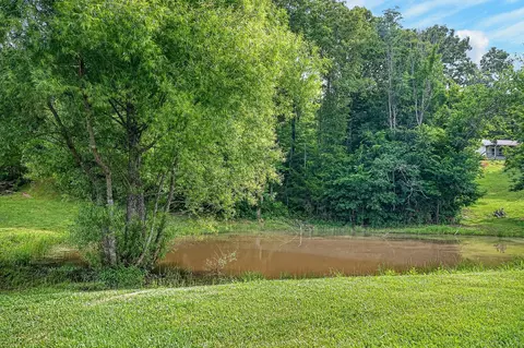 Exterior - 211 Arizona Ln, Walling, TN 38587 photo 4 of 18