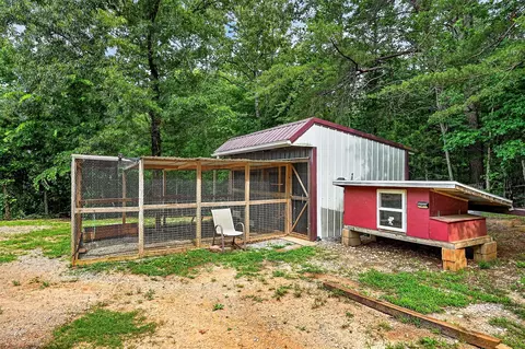 Exterior - 211 Arizona Ln, Walling, TN 38587 photo 10 of 18