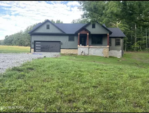 228 Georgee Rd, Jamestown, TN 38556