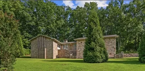 3630 Elder Mountain Rd, Chattanooga, TN 37419