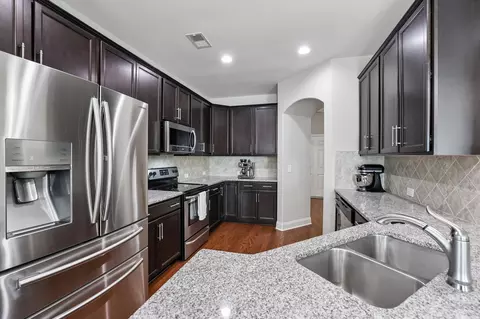 1413 Woodside Dr, Lebanon, TN 37087