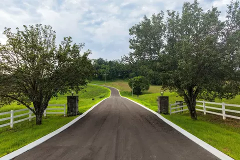 0 Skyridge Ln, Shelbyville, TN 37160
