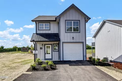 922 Lacy Ct, Sevierville, TN 37862